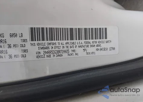 2011 Chrysler Town & Country Touring из США, поврежденный, VIN 2A4RR5DG3BR720025